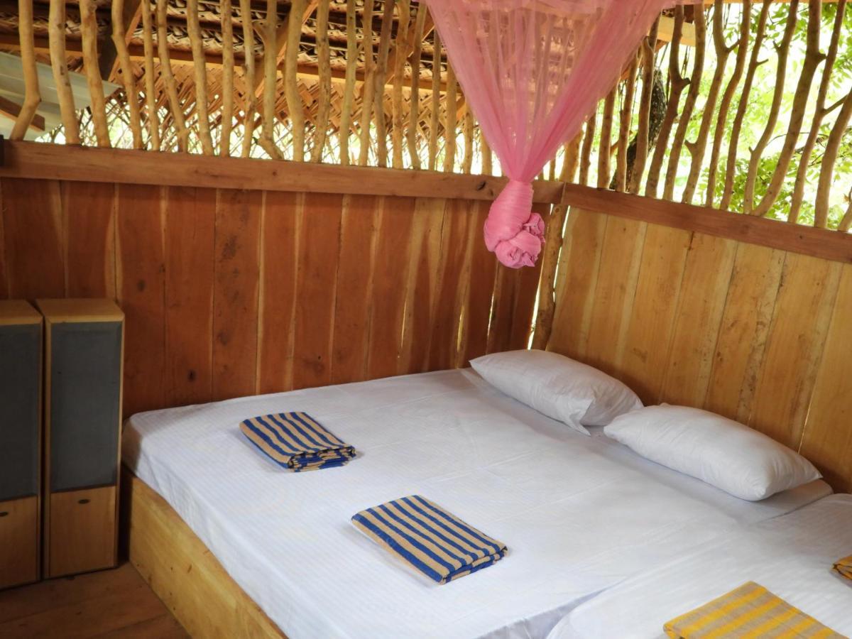 Yala Village Eco Tree House ティッサマハーラーマ エクステリア 写真