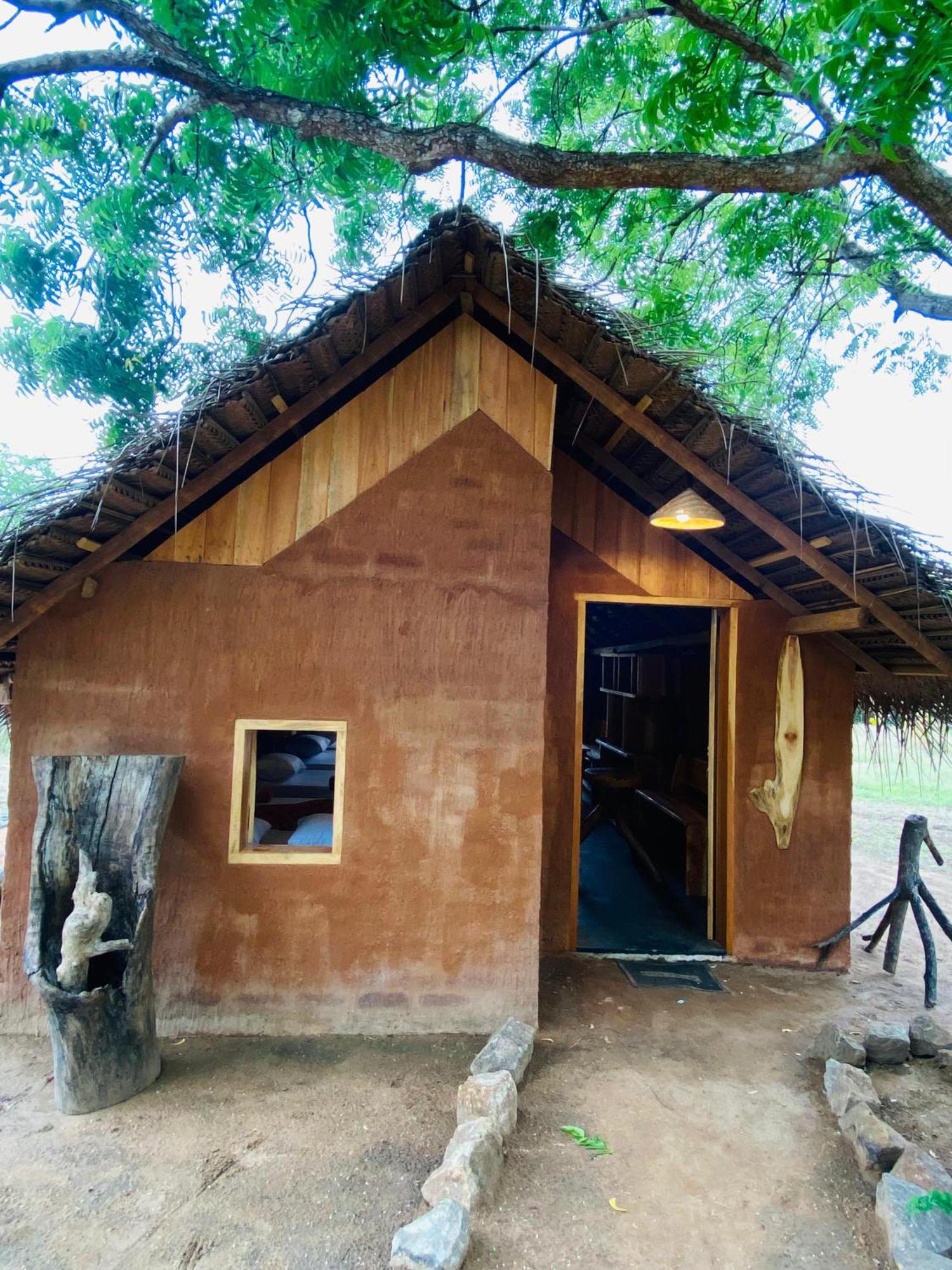 Yala Village Eco Tree House ティッサマハーラーマ エクステリア 写真